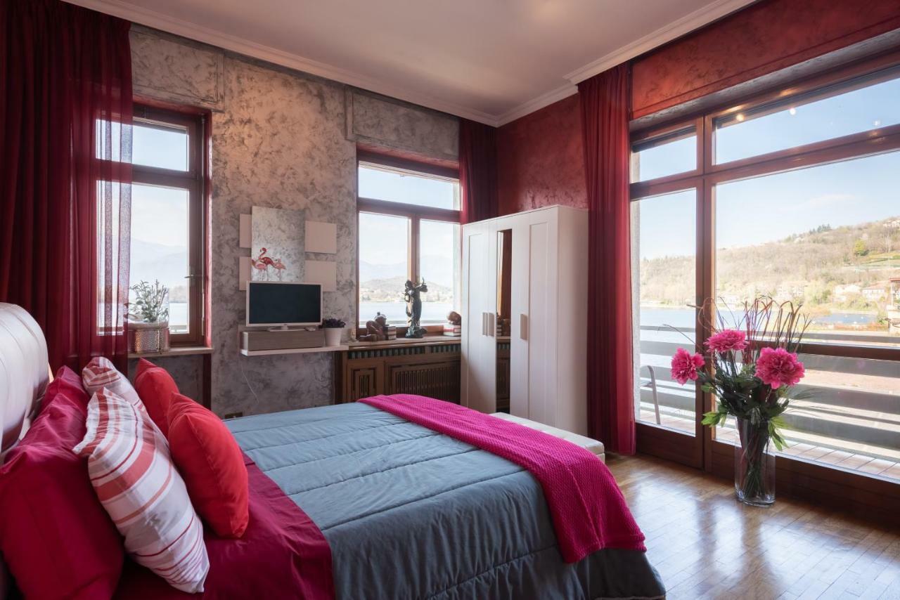 B&B In Riva Al Lago Avigliana Bagian luar foto